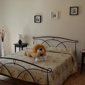 https://holiday-home-zia-gina.it-romehotels.com